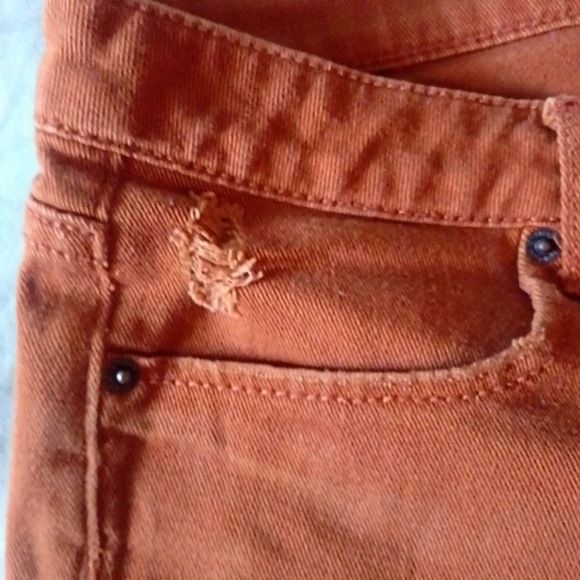 I Love H81 brand burnt orange distressed cut off style shorts, women's size 28 - Picture 4 of 5